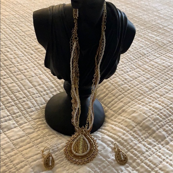 Necklace and earring set - Picture 1 of 3